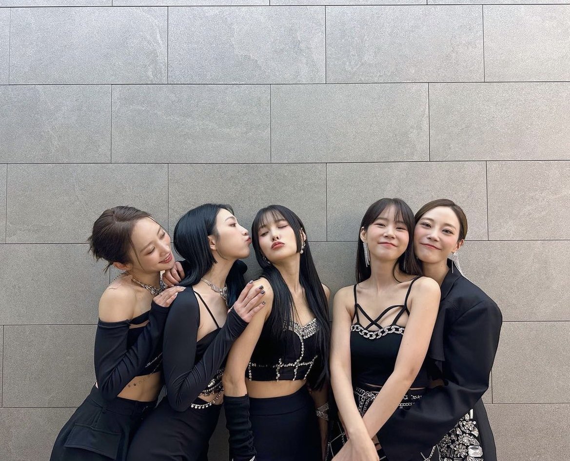 thoh104011's tweet image. SNSDもKARAも歳を重ねても色褪せないのが本当にすごい。
大好きなアイドル達です🫡