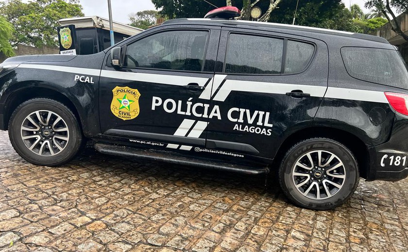 JornaldeAlagoas's tweet image. Homem que estuprou casal de sobrinhos em Arcoverde, é preso pela Polícia Civil-AL

O crime foi cometido contra duas crianças em Arcoverde

jornaldealagoas.com.br/policia/2023/0…

#estupro #estuprodevulneravel #prisão #alagoas #arcoverde