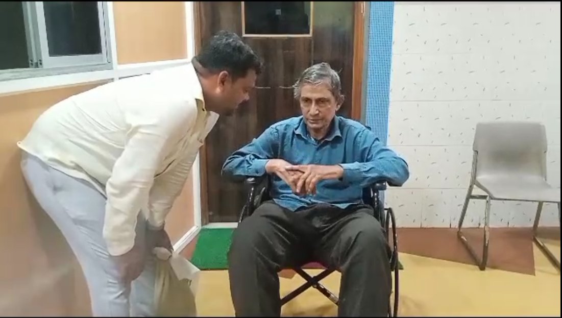 otvkhabar's tweet photo. ମୁଖ୍ୟମନ୍ତ୍ରୀ ନବୀନ ପଟ୍ଟନାୟକଙ୍କ ଦାଦାପୁଅ ଭାଇ ଦିଲ୍ଲୀପ ପଟ୍ଟନାୟକ ଘରୋଇ ହସ୍ପିଟାଲରେ ଭର୍ତ୍ତି, ବିଧାୟକ ମୋକିମଙ୍କ ସହଯୋଗରେ ଚିକିତ୍ସା ପାଇଁ ହସ୍ପିଟାଲ ନିଆଗଲା
#Odisha #OTV https://t.co/yqzaNi9hIO