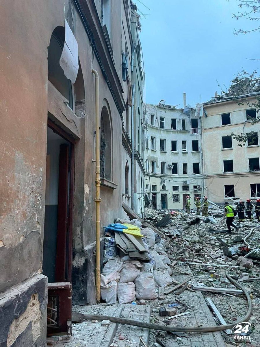 DariaDudar's tweet photo. @YourAnonNews Anonymous, we count on you🙏🏻
Any media/ online help 
Lviv couple days ago. Please, we need peace!😭 https://t.co/oUZ9nlK0Tp