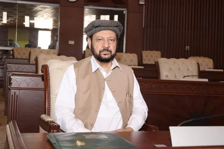MalikAfreen_'s tweet photo. حاجی گلبر خان کو وزیر اعلیٰ گلگت بلتستان  منتخب ہونے پر  مبارکباد پیش کرتے ہیں .

وفاقی پارلیمانی سیکرٹری برائے مذہبی امور حاجی ملک آفرین خان  ایم این اے
@MalikAfreenkhan https://t.co/SlrFjbMZXs