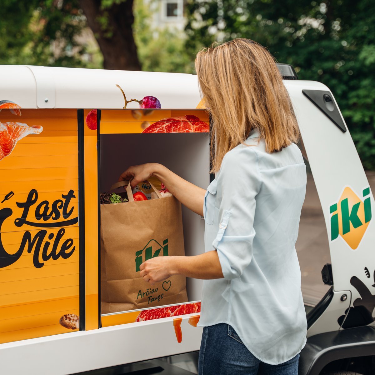 We’ve been delivering groceries with IKI Supermarkets and LastMile in Lithuania for nearly a year, and this is how it works:
1) Order
2) Delivery
3) Pickup
Yes, it's as easy as 1-2-3 for our customers. Simple, efficient and sustainable delivery!📷