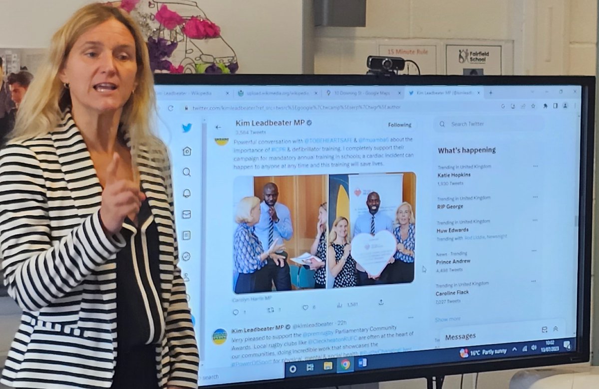 Fairfieldstweet's tweet photo. We were proud to welcome @kimleadbeater to Fairfield School today. Kim is working with our school council to promote the No Pavement Parking Campaign. We were pleased that the @guidedogs could join us too to discuss this important issue https://t.co/T8ivDpGJ1C