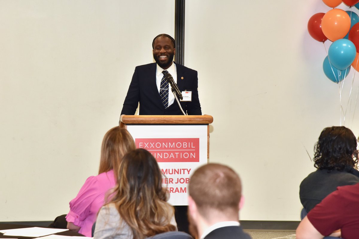TarrantCountyDA's tweet photo. ADA Idris Akinpelu recently spoke to a group of people working with a community summer jobs program in Houston. He is one of many of our prosecutors working to build a brighter future in Tarrant County and across Texas. #CommunityBuilding https://t.co/K0Iw1Jsmh2