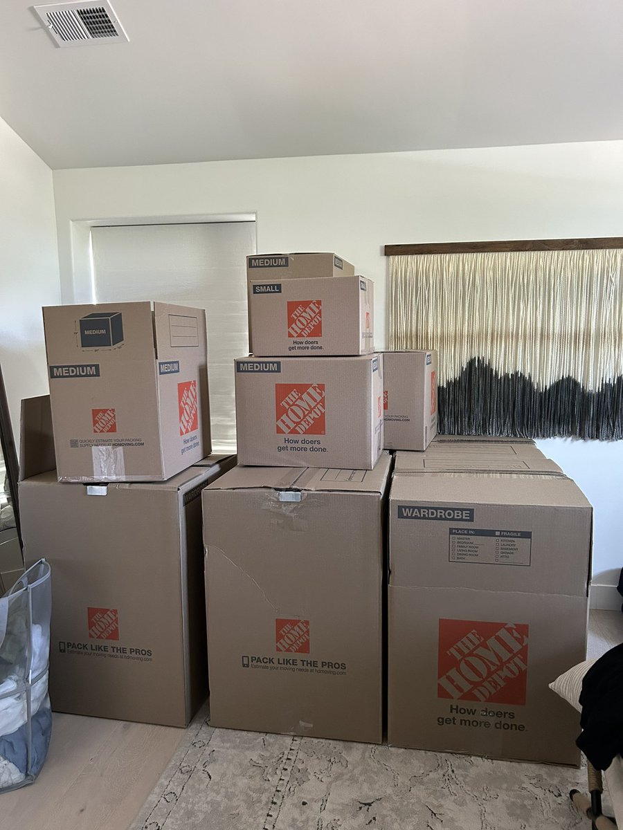 asyouwishco's tweet image. Moving preparations! 📦 
#fullkitchen TO #packedkitchen 👍 
#denverrelocationspecialists #denverluxurymovers #denverpackingservices #denverluxuryrealtors #denverhomes #denverassistantservice #denverhouseholds #asyouwishcolorado #asyouwishlifestyle #franchiseopportunities #pack