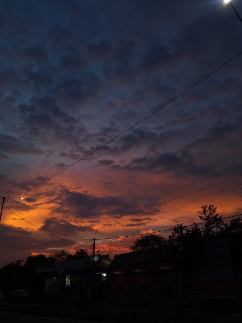 SSrikshetra's tweet photo. The skies may change but their beauty never fades. https://t.co/7Vg5HZjuHP