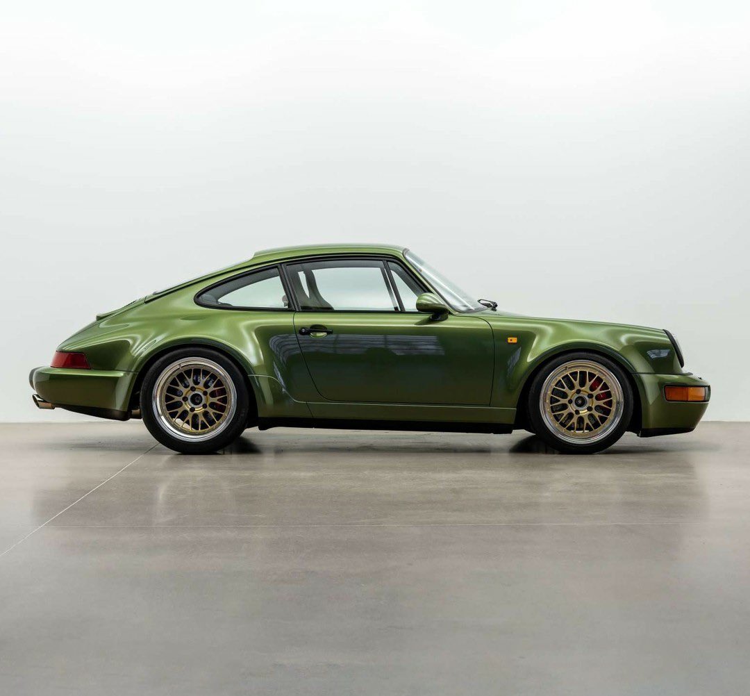 PorscheCIub's tweet image. Cypress Green Metallic 964