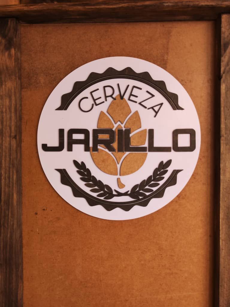 Red_CiudadanaVE's tweet photo. Buen día con éstas imagenes de la Cerveza El Jarillo
Una Cerveza Artesanal Pale Ale que te dejará pegado con el sabor de éste terruño en el estado #Miranda
Apoya lo #HechoEnVenezuela
#ProducciónNacional #Emprendimiento https://t.co/035Ow9Eub4
