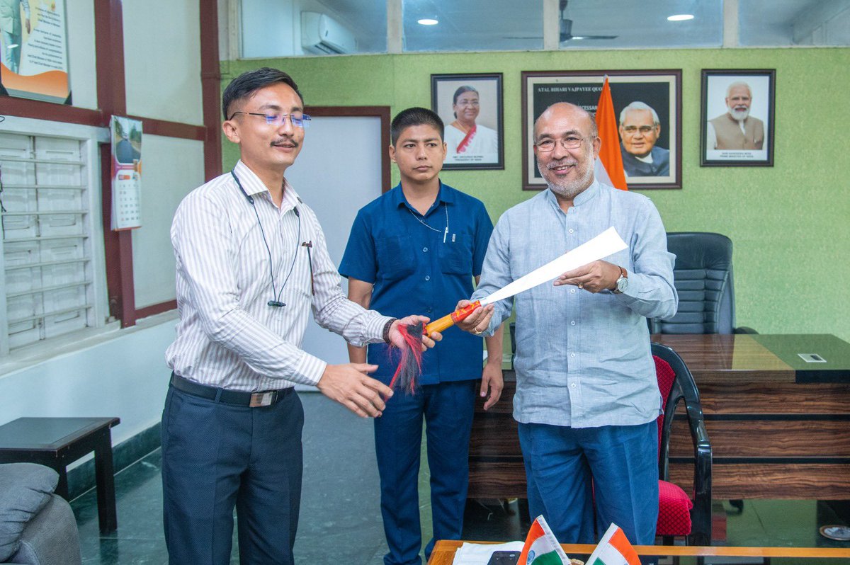 Representatives of Senapati District Student's Association called on me at my office. Held a productive discussion on range of issues concerning the welfare of Senapati district.
