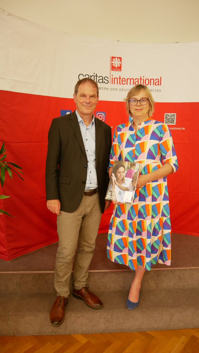 Die Not in der Welt ist größer denn je und noch nie hat #ci_caritas so viel Hilfe geleistet: 2022 mit knapp 120 Mio€. Dank an alle Partner wie #auswaertigesamt und die Spenderinnen und Spender. Unsere Präsidentin #nywelskop und ziehen heute Bilanz
