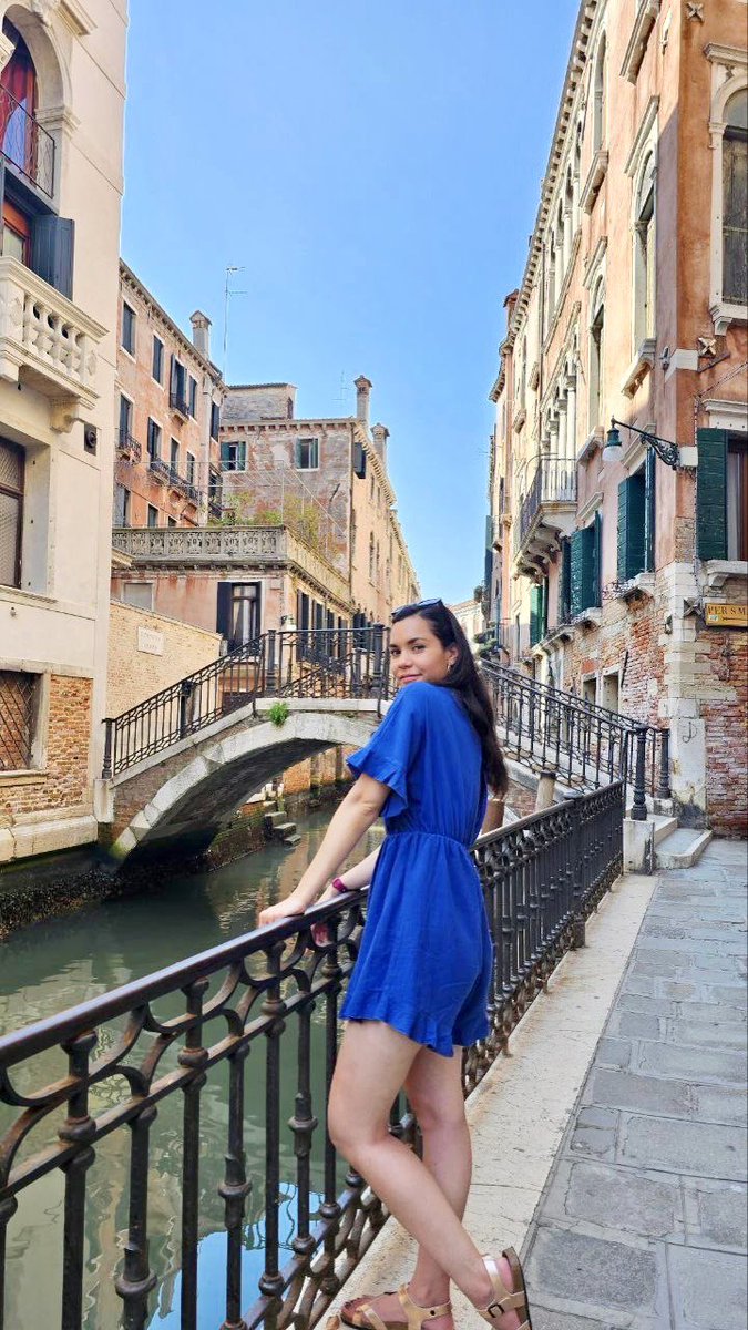 belensalinas24_'s tweet photo. Amando de azul Italia 🇮🇹🥹✨ https://t.co/FgY4iA7gE6