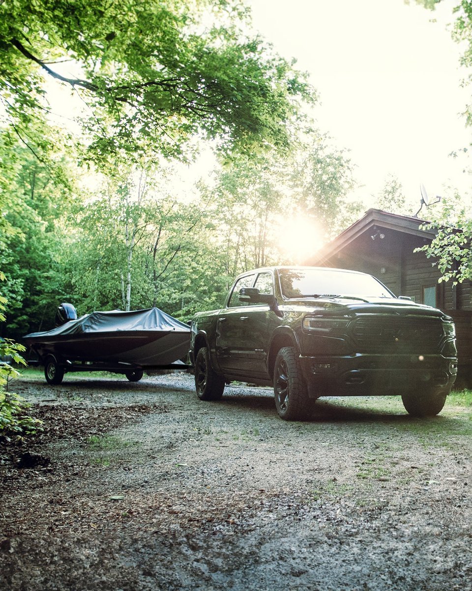 Ram Trucks tweet media