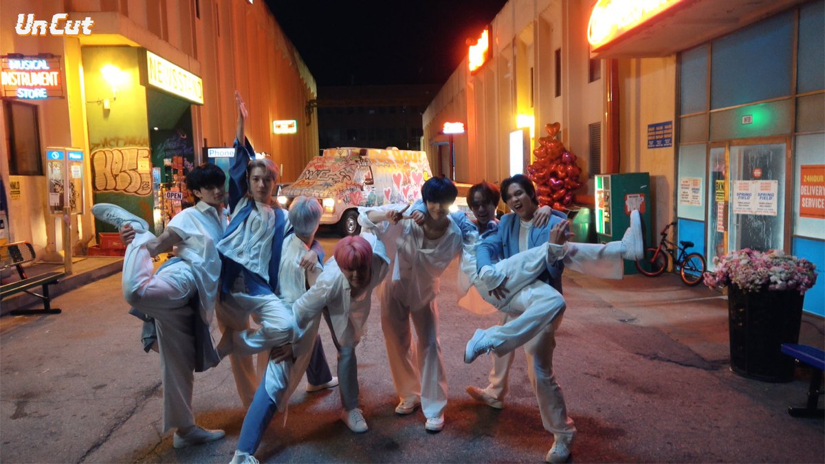 [Un Cut] Take #1｜'Broken Melodies' MV Behind the Scene
 
youtu.be/q61CH2_JsNI 
 
#NCTDREAM #Broken_Melodies 
#NCTDREAM_Broken_Melodies
#Uncut #MV #Behind