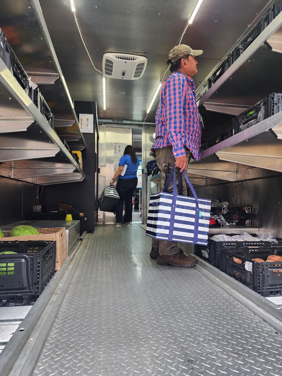 FoodlinkNY's tweet photo. It's been one month since we welcomed back on-board shopping at all @CurbsideMarket locations. It's been so great having customers on board once again! https://t.co/EDkQcBqaoH