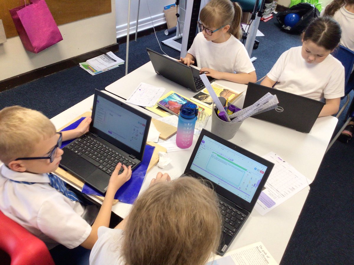 HighBankJIN_Y5's tweet photo. Creating Ancient Greek leaflets and papier-mâché Greek vases @HighBankSchool https://t.co/bqoqM7tHKy