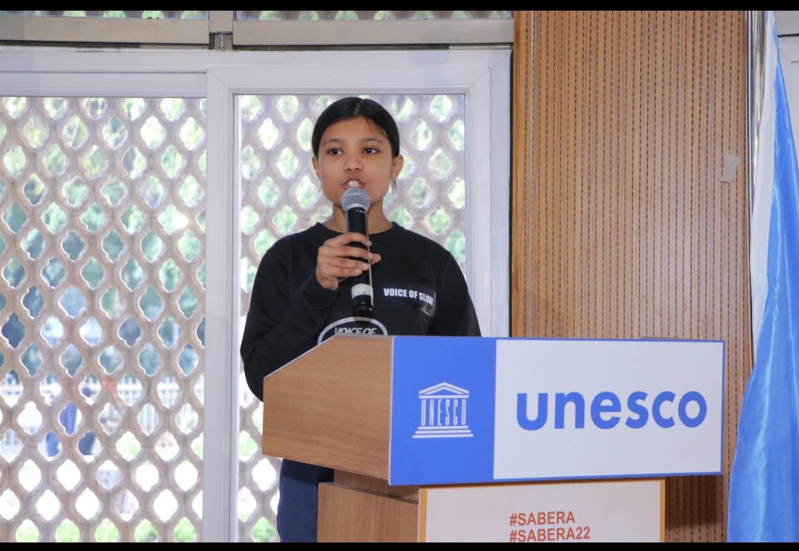 Voice of Slum student Palak hosts UNESCO SABERA Awards function as anchor
#voiceofslum #anchor #slumkids #vos #unesco #sabera #journey #thanksfull