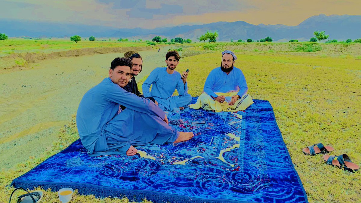 QWalizoy's tweet photo. #_وینی_رانہ_ستا_غمونو_سکلی_دی_

#_اوس_پہ__تصويرونو_کی_سمه_نہ_رازم_😭💔 https://t.co/QsHVXuM2Cd