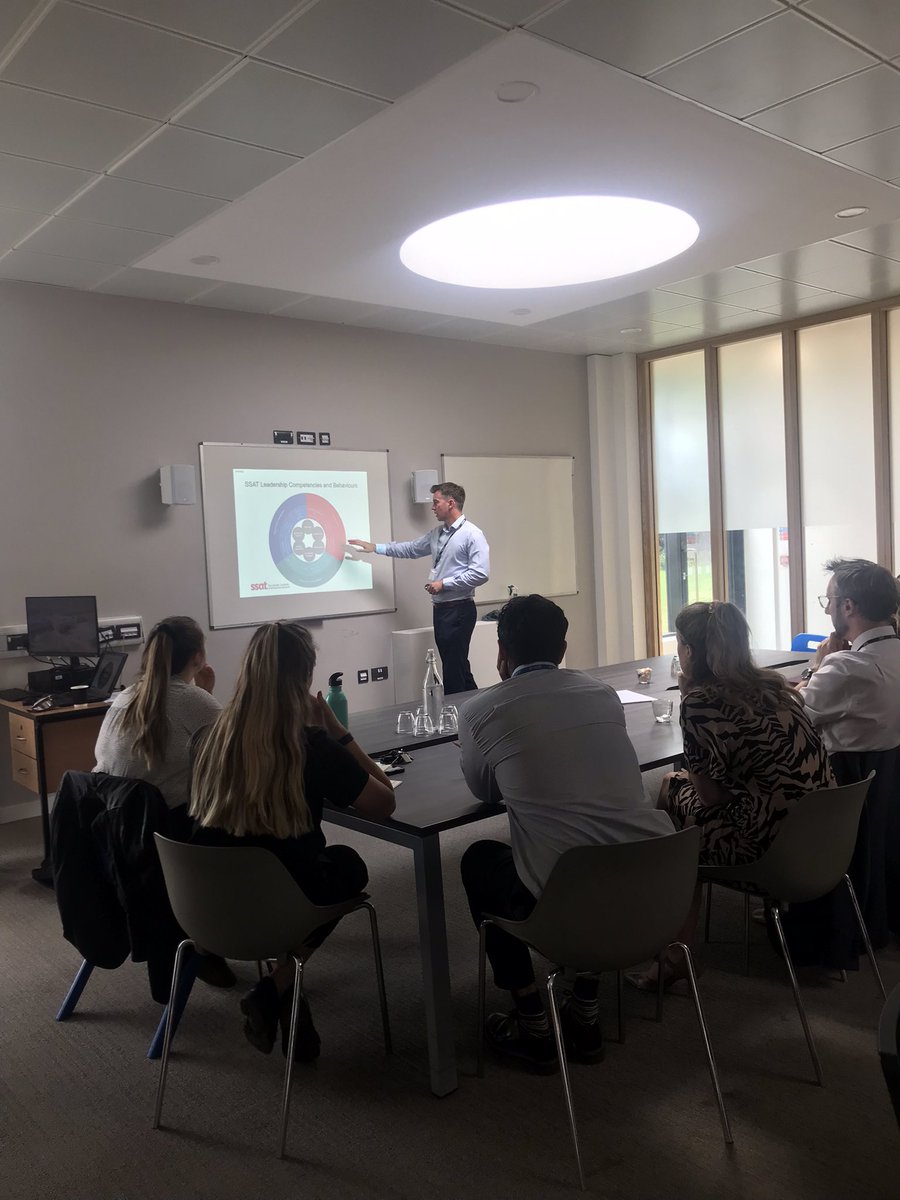 futuresteaching's tweet photo. Colleagues from @stokeparkschool @BH_Coventry @PKS_Coventry @MytonSchool celebrating and sharing their leadership journeys and learning from the @ssat ‘Stepping Up to Senior Leadership’ Programme @TheFuturesTrust #CPDL #BrighterFuturesTogether https://t.co/p6UkRxwuzF