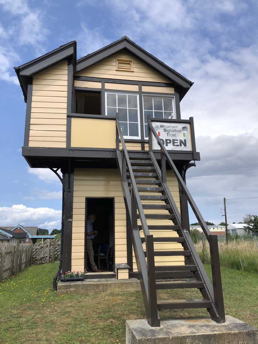 BitternLine's tweet photo. Wonderful place for a catch up with some of our fantastic #BitternLine station adopter volunteers this afternoon. #CommunityRail #Wroxham https://t.co/oDLwAs0oxb