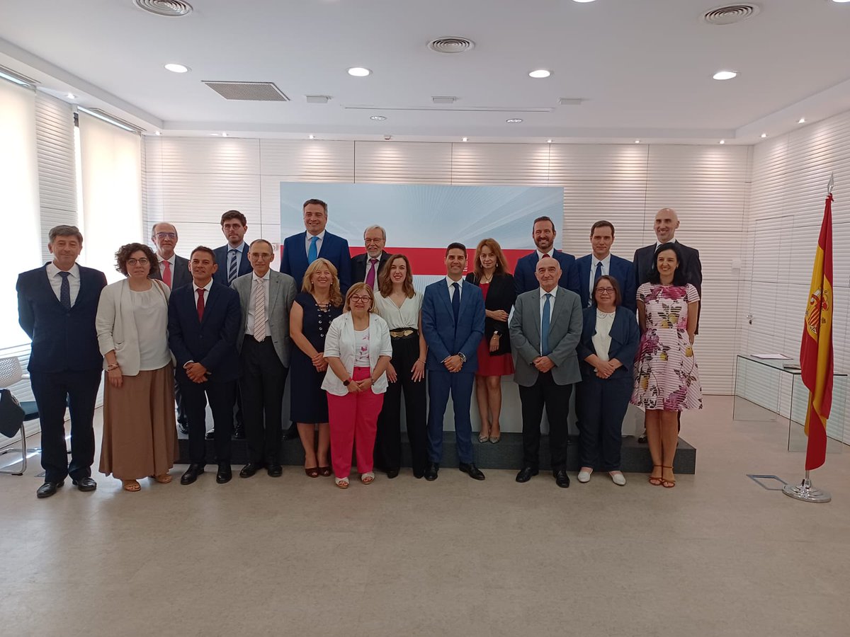 Toma de posesión de los nuevos Viceconsejeros y Directores Generales de la Consejería de Educación, Ciencia y Universidades (<a href="/educacmadrid/">Educación▪️Comunidad de Madrid</a>) 

Trabajaremos juntos, con alegría y ganas, al servicio de los madrileños y de toda España.