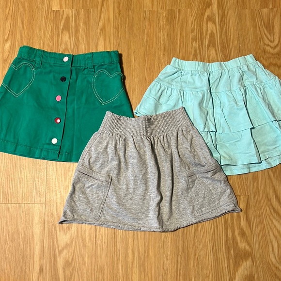 So good I had to share! Check out all the items I'm loving on <a href="/Poshmarkapp/">Poshmark</a> #poshmark #fashion #style #shopmycloset #elementeden #monkeyfeet #hm: posh.mk/kQpKJQCipBb