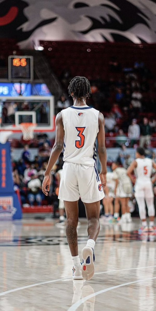 Dart5Dart5's tweet photo. 2024 6β2 PG Brandon Anderson & 2024 6β6 wing Leslie Minter will be taking a visit to Barton College on 7/18. #PrepWay @banderson3_ @lezfrmdabull @WilsonPrepHoops https://t.co/DMctxz7XmV