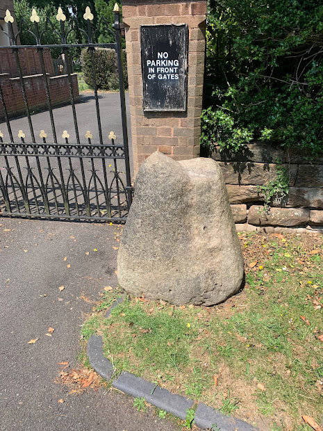 erraticsproject's tweet photo. We're really looking forward to Bromsgrove Carnival this Saturday! We'll be sharing our latest trail - Trail 6: Around Bromsgrove and Tardebigge. 👣🚴
Pick up a free trail guide and find out about Bromsgrove's Ice Age past. We'd love to see you there! 🙂 https://t.co/O2sd1FPa2J