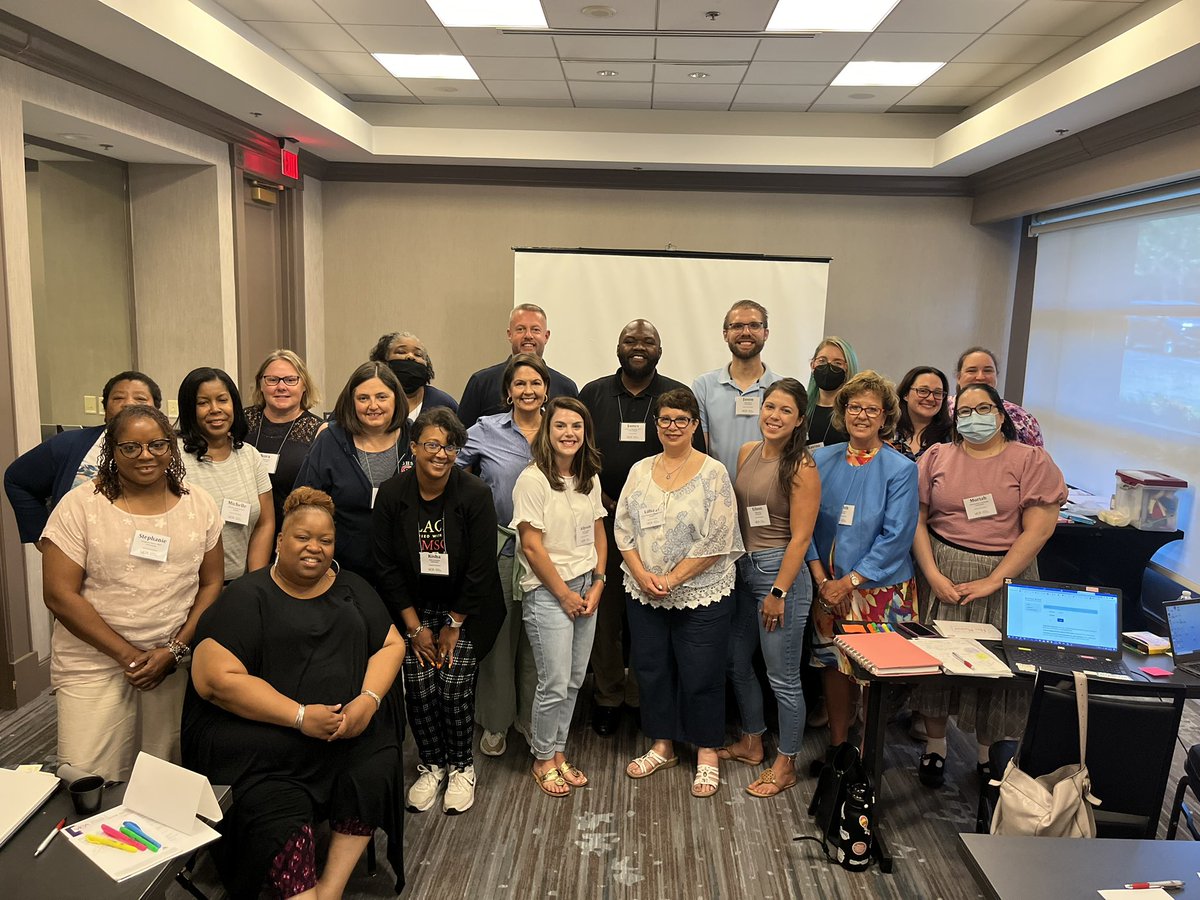 KChristian8's tweet photo. Dr James Fedderman was an awesome encouragement to keep the hope and faith of teaching!! Thank you SIR!!! 
#NEAjumpstart
#Knowyourwhy https://t.co/feZvyIHTbJ