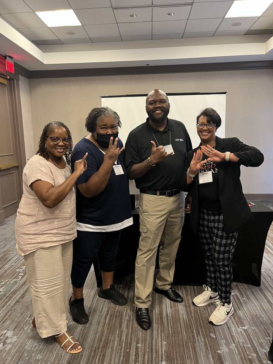 KChristian8's tweet photo. Dr James Fedderman was an awesome encouragement to keep the hope and faith of teaching!! Thank you SIR!!! 
#NEAjumpstart
#Knowyourwhy https://t.co/feZvyIHTbJ