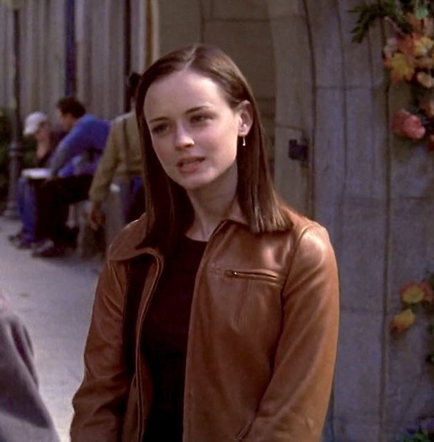 thinkergilmore's tweet photo. barbie bf                               oppenheimer gf https://t.co/7IdOsxqZfh