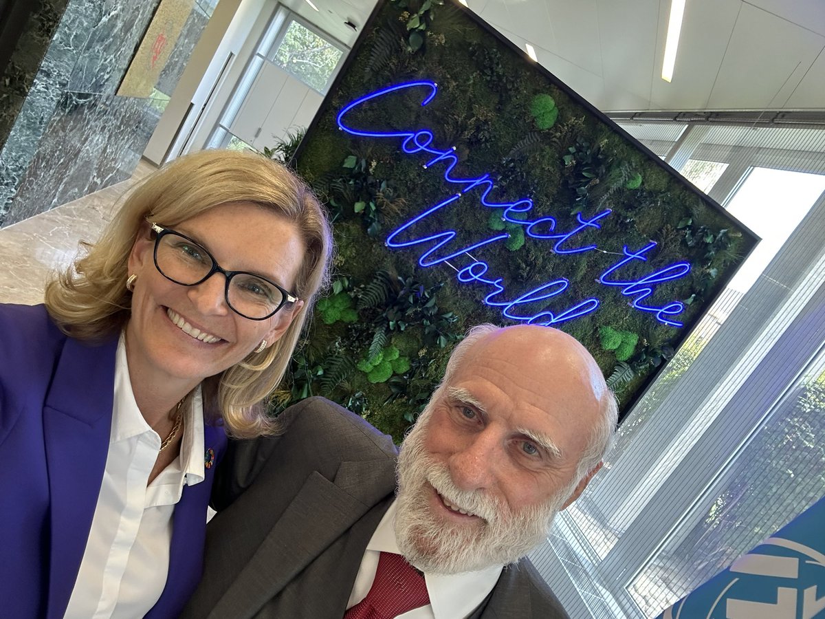 A pleasure to connect with @vgcerf and the @intgovforum Leadership Panel to discuss all things #digital! 😀#DigitalCooperation #WSIS #LeaveNoOneBehind