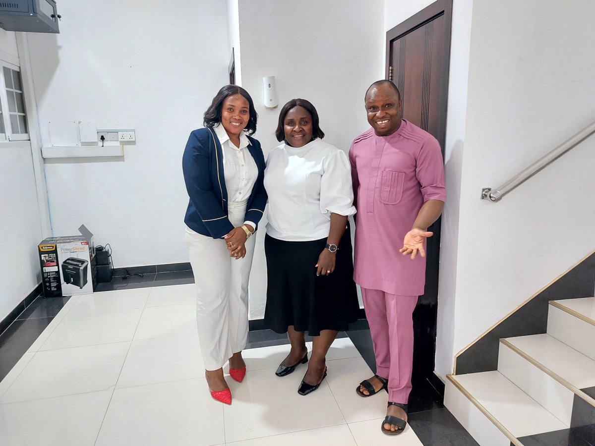 cda_ghana's tweet image. We are grateful for a friendly working visit to the Offices of @democracy_intl  in Ghana. Had an exciting conversation with @Linda Offori Kwafo, @Deputy Chief of Party @USAID-Performance Accountability Activity.
#DemocracyInternational
#PerformanceAccountability