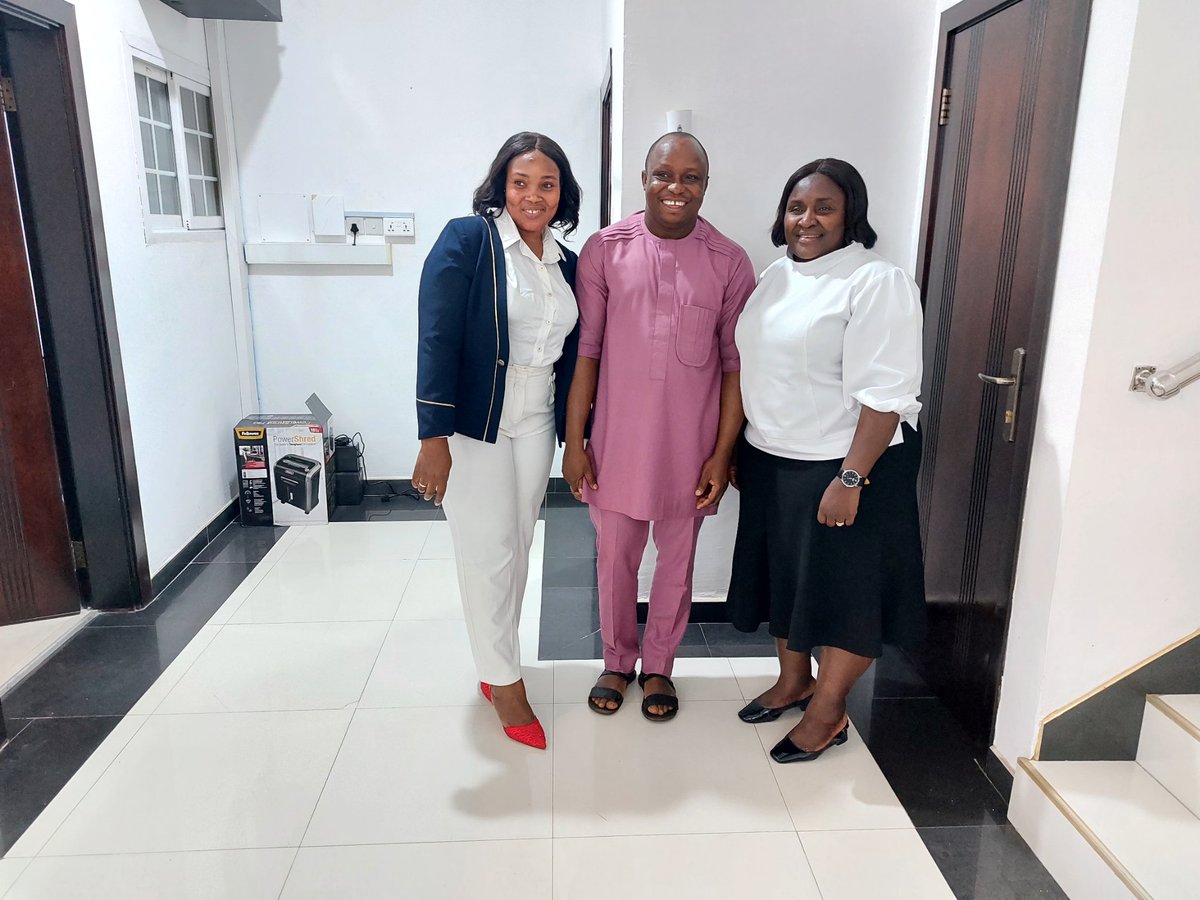 cda_ghana's tweet image. We are grateful for a friendly working visit to the Offices of @democracy_intl  in Ghana. Had an exciting conversation with @Linda Offori Kwafo, @Deputy Chief of Party @USAID-Performance Accountability Activity.
#DemocracyInternational
#PerformanceAccountability
