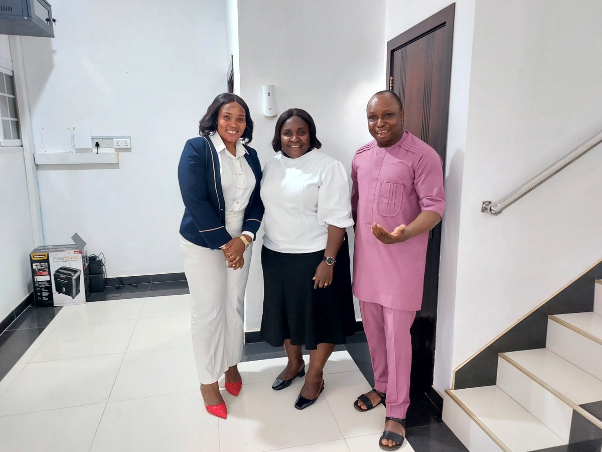 cda_ghana's tweet image. We are grateful for a friendly working visit to the Offices of @democracy_intl  in Ghana. Had an exciting conversation with @Linda Offori Kwafo, @Deputy Chief of Party @USAID-Performance Accountability Activity.
#DemocracyInternational
#PerformanceAccountability