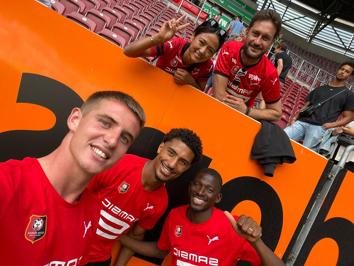 Merci Capi <a href="/hamari27/">Hamari Traore</a> pour ton exemplarité et ta longévité chez nous! Maintenant passage de témoin à <a href="/BourigeaudB29/">Benjamin Bourigeaud</a> pour le brassard! <a href="/Dipika40238730/">Dipika</a>