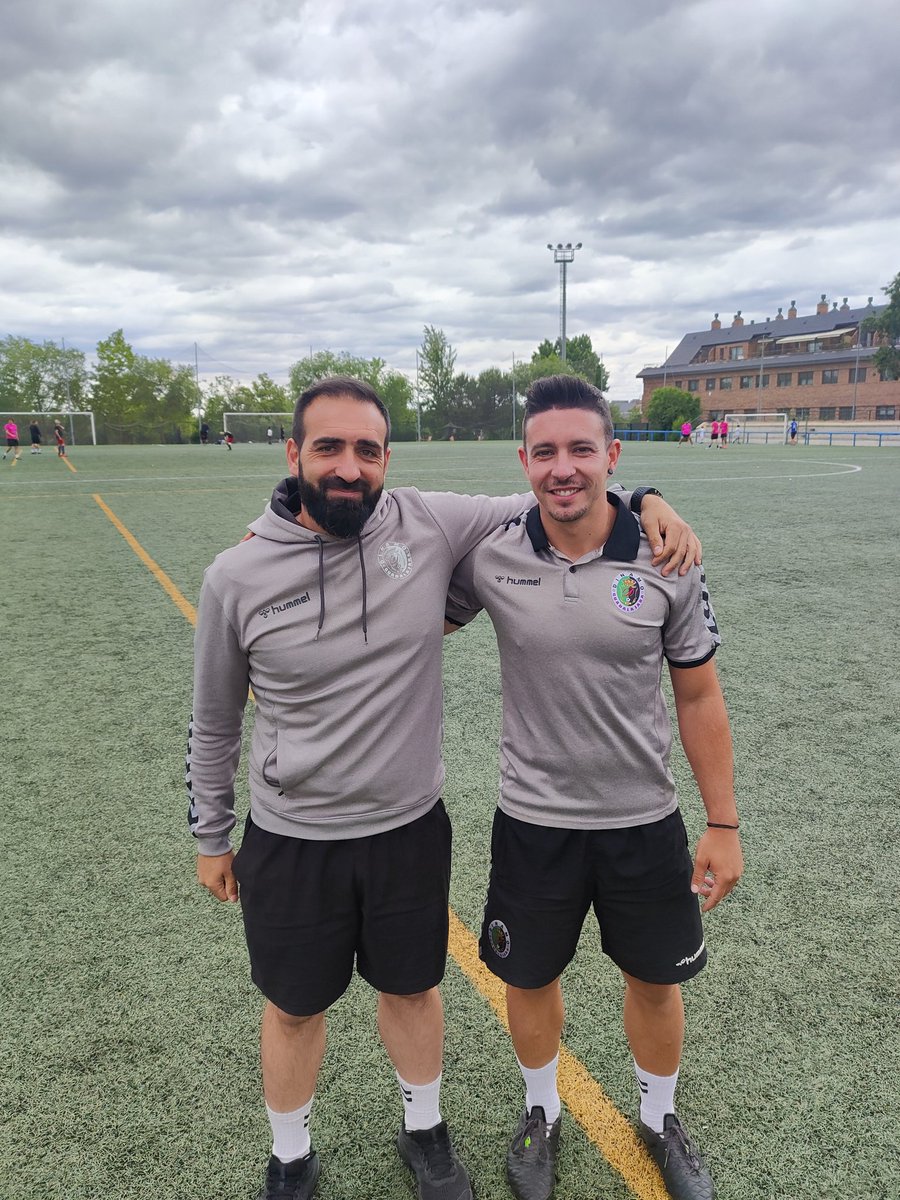 encinar17's tweet photo. Y dentro de todo lo que me llevo...Al mejor prepa, compañero de fatigas, profesional, confidente...Un amigo para siempre. Esto no se acaba aquí, tú y yo lo sabemos @AlvaroJorquera8. Juntos volveremos a ilusionarnos, a reir, a llorar y a vivir juntos este deporte que nos ha unido. https://t.co/IzTNlbepuU