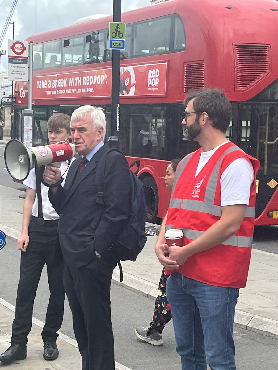 centaur2911's tweet photo. #Solidarity with our @GSTTnhs members of @UniteLondonEast who are taking #NHSstrike action today as a result of @UniteinHealth members of @unitetheunion rejection of the Government’s #payoffer.  Thanks  @johnmcdonnellMP #Solidarity @TheBMA https://t.co/JnM4GNLBcb