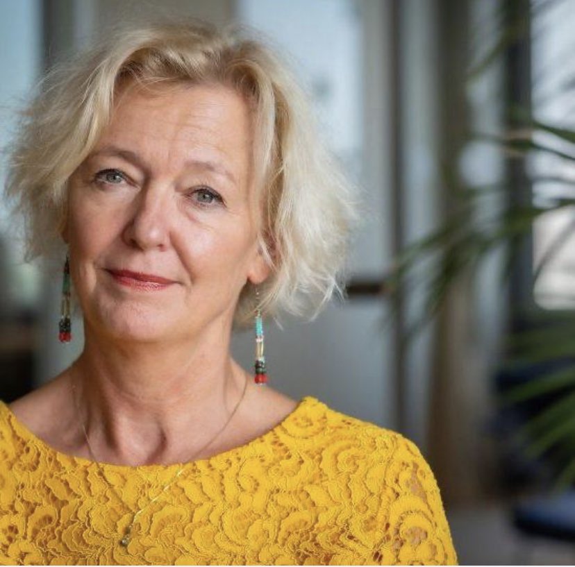 LessonStudyNL's tweet image. We hebben een nieuwe loot aan onze #lessonstudy stam: @HsInholland Pabo wordt lid van ons consortium. Vertegenwoordiger in LessonStudyNL is @MMVreeburg
We zijn super blij met de komst van deze nieuwe partner in ons consortium! @SuiGoei @woutervj