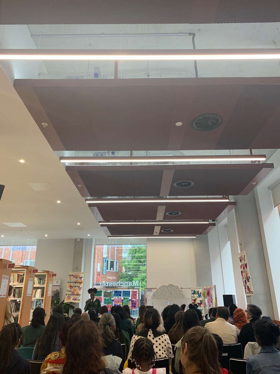 McrPoetryLib's tweet photo. This evenings event is under way at the Poetry Library! Here’s a snapshot of the night, featuring some readings from our wonderful participants. Thanks to everyone for creating such a welcoming atmosphere! 😊 #MTOT #MotherTongueOtherTongue https://t.co/YrSHj9l4th