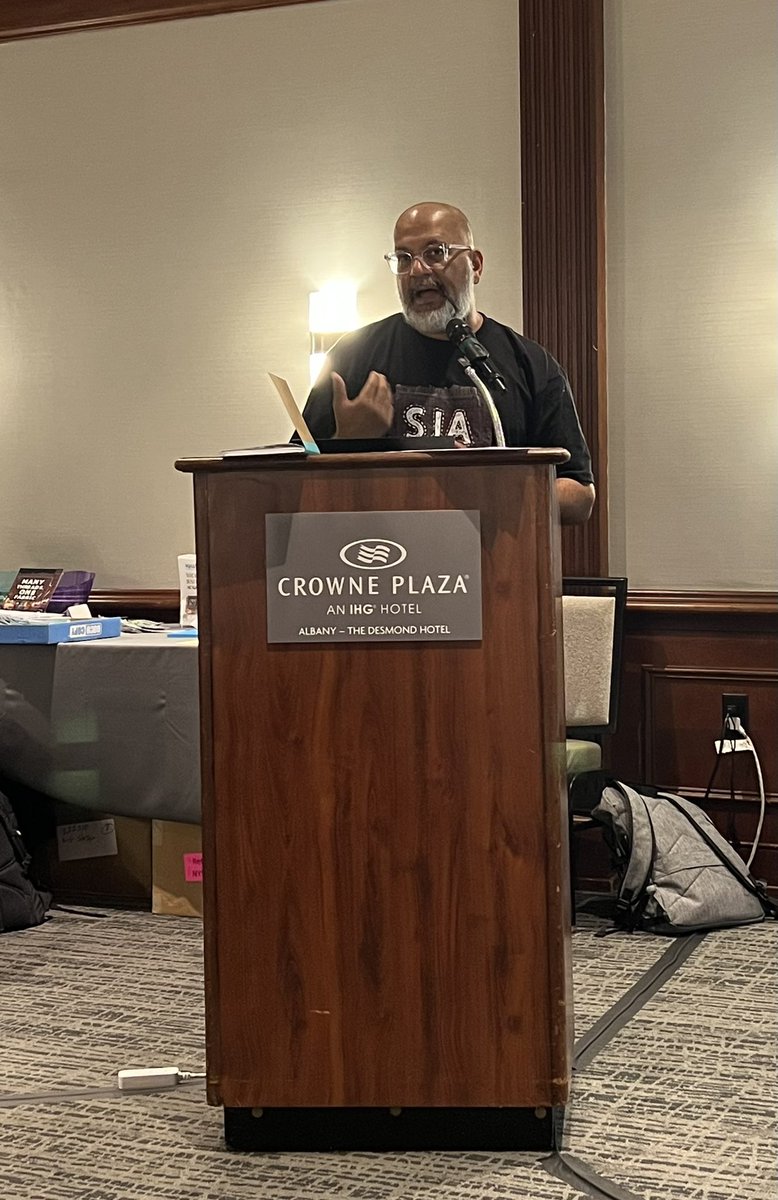 DoraLeland's tweet photo. Phenomenal presentation by @BrentwoodTA on their priorities, goals and actions on advancing racial and social justice in their community. @nysut Social Justice Academy #ManyThreadsNYSUT #SJA @NYSUTStreasurer @WayneWhiteNYSUT @NYSUTStreasurer https://t.co/oRYSbIrfPv