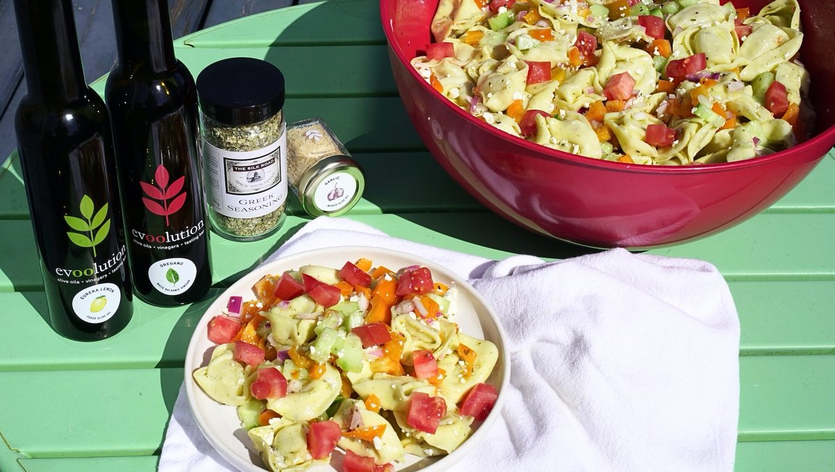 You can't go wrong with a pasta salad at a picnic.

⠑
⠧
⠕
⠕
#HowDoYouEVOO #evoolution #StAlbertLife #YEG #Canmore #Banff #YYC
