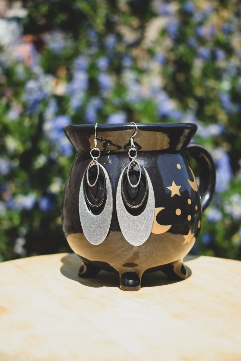amanteboutique's tweet photo. Silver goodies ✨️

With prices starting from just £5 👀

https://t.co/8V2t5SKP02

#womaninbizhour https://t.co/bcSWSgit6u