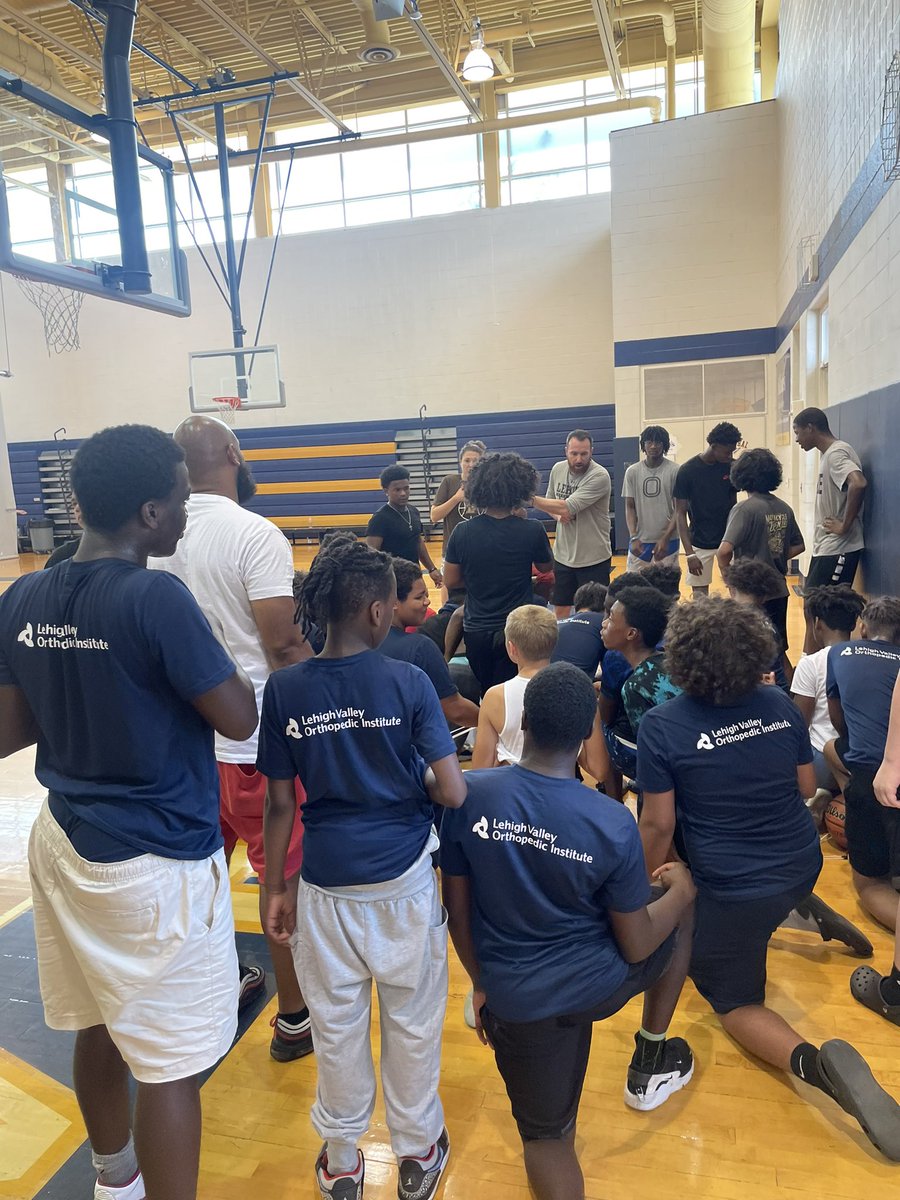 Jen Cierech tweet media