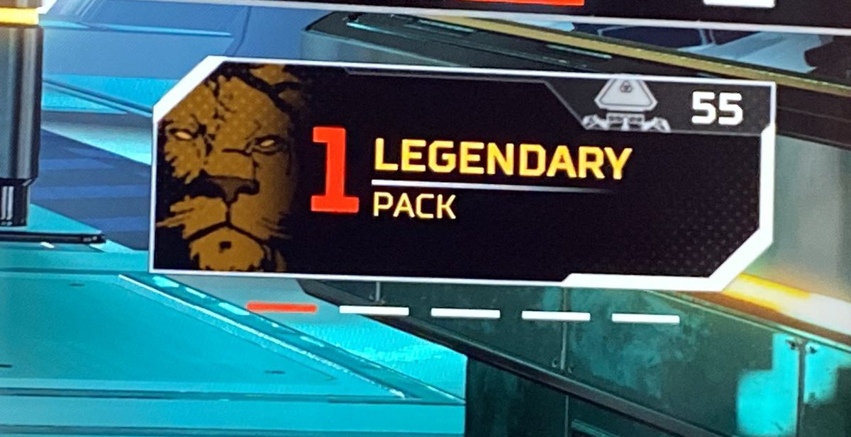 Frivolitico's tweet photo. Ansiedad es tener 55 packs por abrir y haber prometido a @saraygil1 y @Lusiimoon no abrirlos hasta el fin de la temporada (Aún quedan 25 días y 22 horas) #ApexLegends #APEXPacks https://t.co/kAP7LuaGRz
