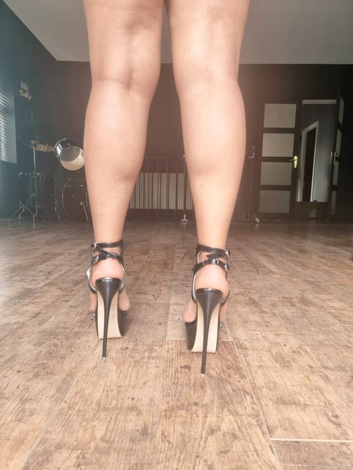 Who is ready to worship my heels? . @FootParadiseRT @rt_feet . #GoddessReem #FootGoddess #ManchesterMistress<a class="tags" href="/tag/footparadisert">@footparadisert</a><a class="tags" href="/tag/rt_feet">@rt_feet</a><a href="/tag/footgoddess"class="tags"><span>#footgoddess</span></a><a href="/tag/manchestermistress"class="tags"><span>#manchestermistress</span></a><a href="/tag/goddessreem"class="tags"><span>#goddessreem</span></a>