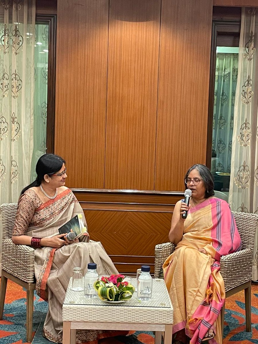 FoundationPK's tweet photo. @prats9 #author was in conversation with @Ramlakshmived2  in @Kalam_East  #Bhubaneshwar . It was a captivating and engaging session.  Welcome note and Vote Of Thanks was addressed by @nidhiga89520014  @Ehsaaswoman https://t.co/4xkatxicAo