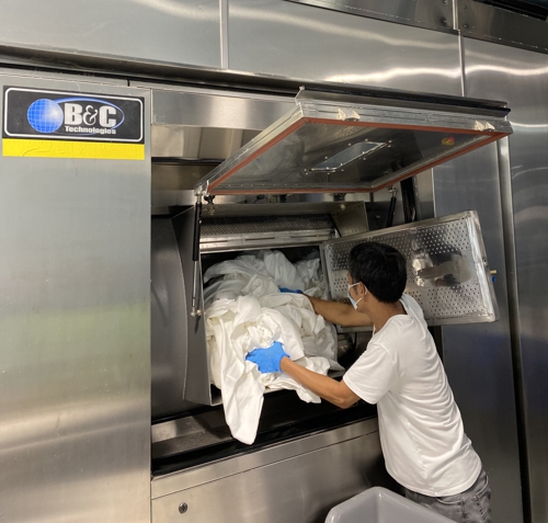 bandctech's tweet photo. Barrier Washer-Extractors Prevent Cross-Contamination in a Healthcare Laundry - https://t.co/5Nc9s6ojcy https://t.co/ycm5PzDwQq