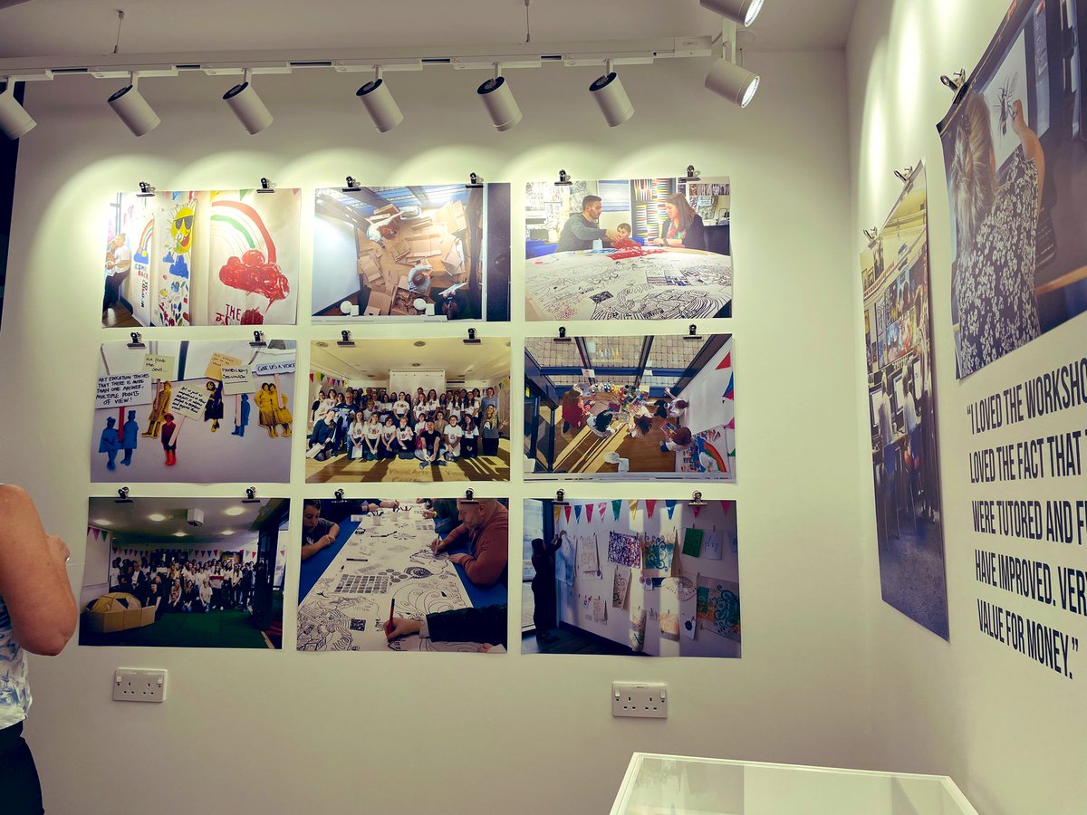 theartcriminal's tweet photo. At the opening of the Dead Dog Gallery at @DSFCArt @DSFCOfficial tonight. A great space and addition to the school and the community. Dreams do come true. @robinredress @hannahscullyart @NEATENart @InSEAOfficial @BobandRoberta @DCC_CommServ https://t.co/yVq5K0E8hA