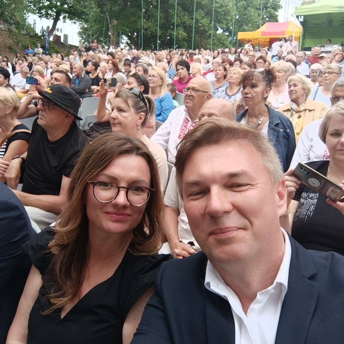 Międzynarodowe Poleskie Lato z Folklorem we <a href="/wlodawaofficial/">Miasto Włodawa</a> 
W imieniu Marszałka Sejmu <a href="/wlodekczarzasty/">Włodzimierz Czarzasty 📚📖</a> odczytałam list gratulacyjny dla uczestników i organizatorów💃🕺
Jeszcze raz gratuluje wydarzenia i pozdrawiam zespoły z całego świata