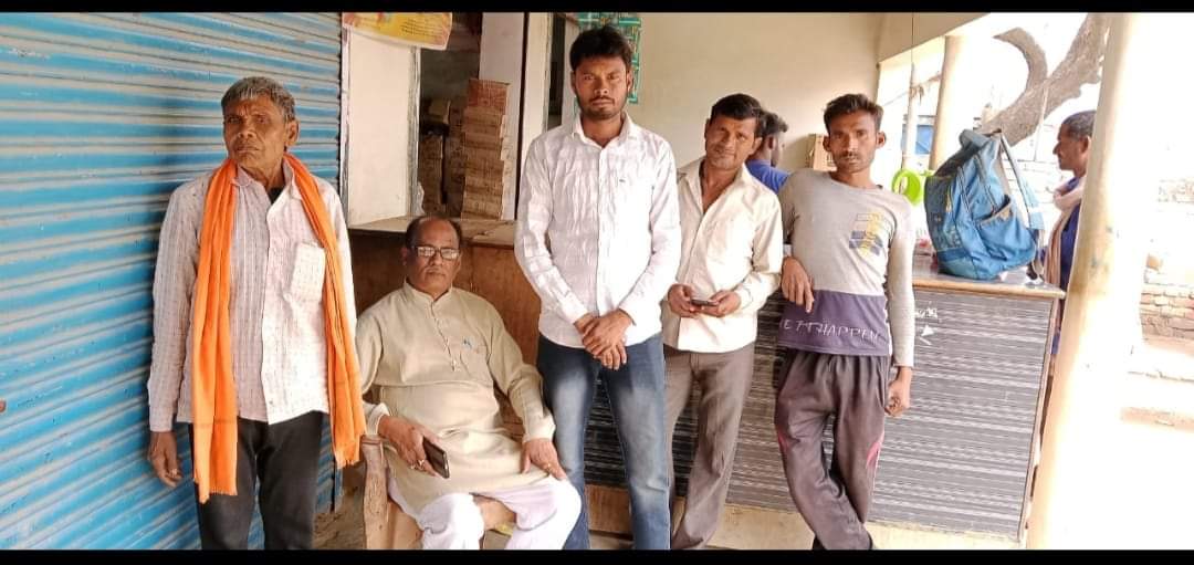 VijayGupta401's tweet photo. "#कामयाबी" के सफर में "#धूप" का
बड़ा #महत्व होता है!
क्योंकि
"#छांव" मिलते ही
 "#कदम"रुकने लगते हैं!!
   हर हर म��ादेव 🙏🚩🚩
    जय श्री राधे राधे 🙏🚩🌹🌹 https://t.co/lvVQAsoXS8